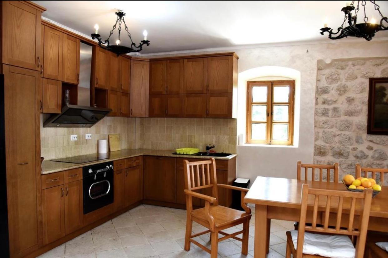 Apartments Barba Kotor Ngoại thất bức ảnh