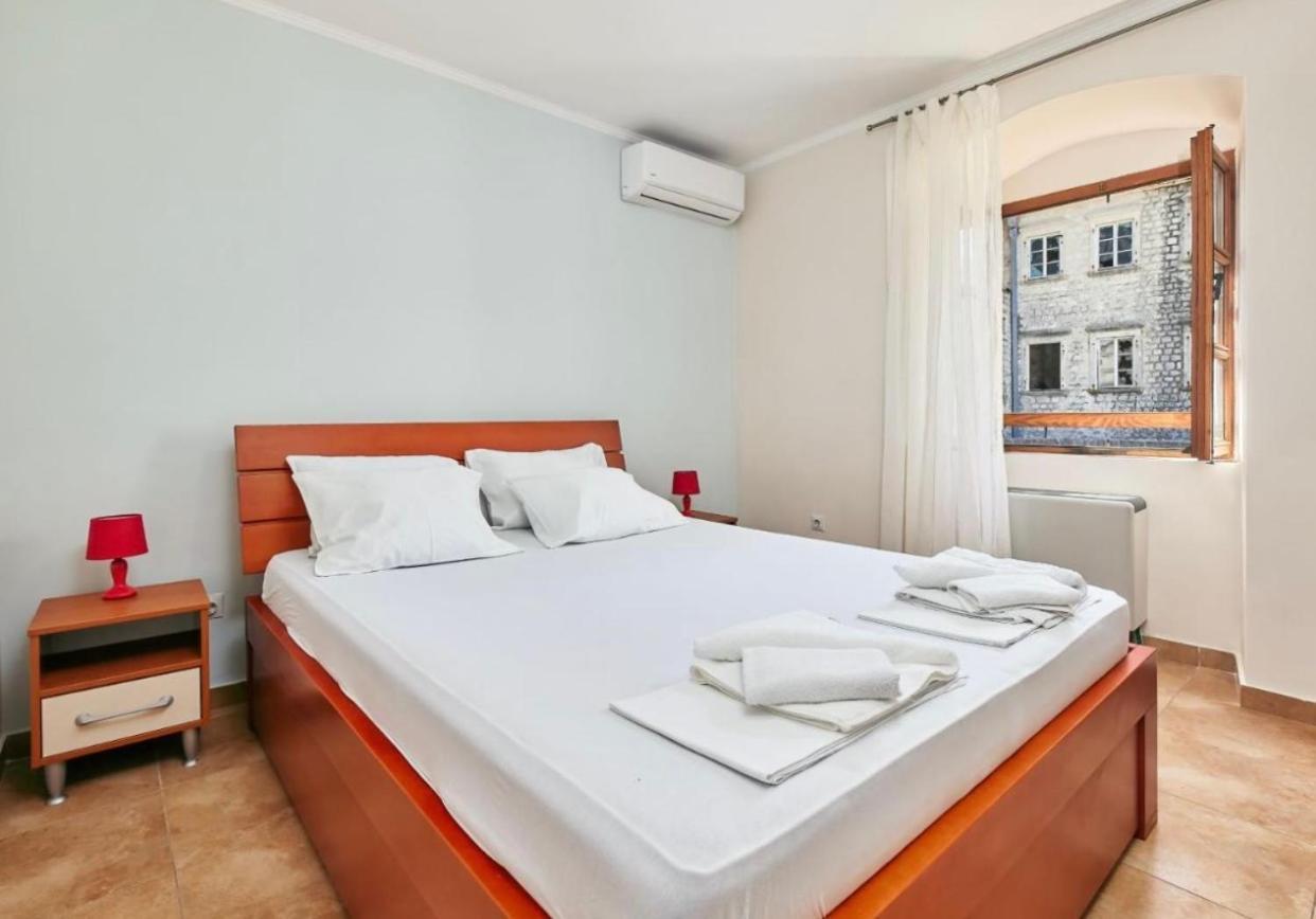 Apartments Barba Kotor Ngoại thất bức ảnh
