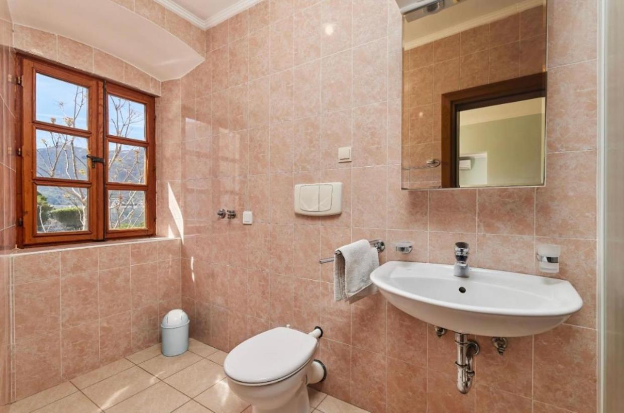 Apartments Barba Kotor Ngoại thất bức ảnh